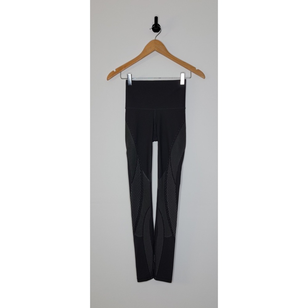 Lululemon Mapped Out HR Tight 28" Women's Size 2 Black High‎ Rise